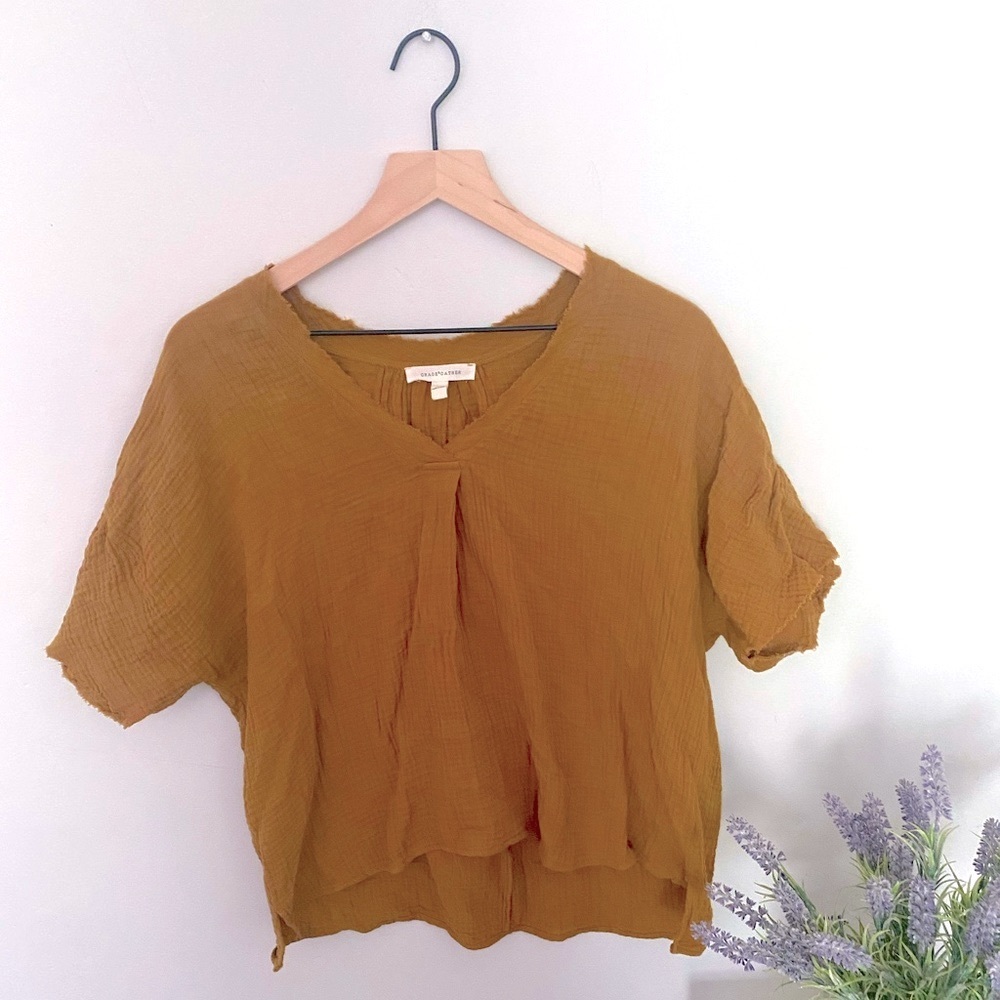Grade & Gather Raw Hem Short Sleeve Top